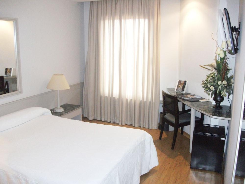 Nuevo Zenit Calahorra Hotel Eksteriør billede